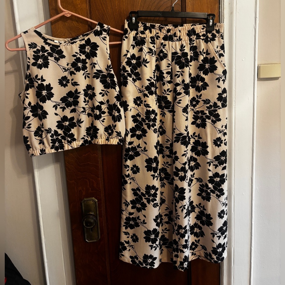 Floral Black and Cream Women's Two-Piece Matching Set